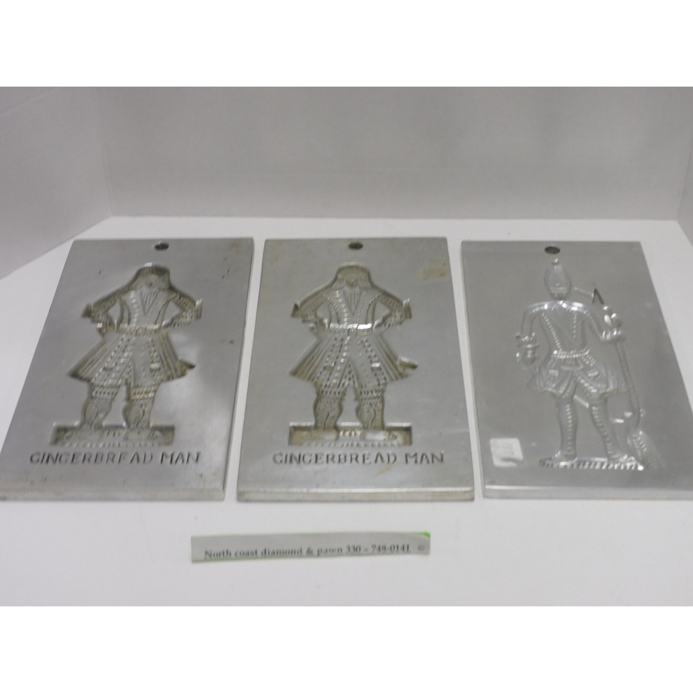 Colonial Williamsburg Virginia Metalcrafters Gingerbread Man Soldier Molds 3pc